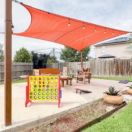 Spacious 4Br 2Half 5Bh Family Fun Huge Yard